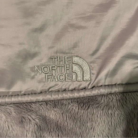 The North Face Gray Fleece Jacket - Picture 4 of 7